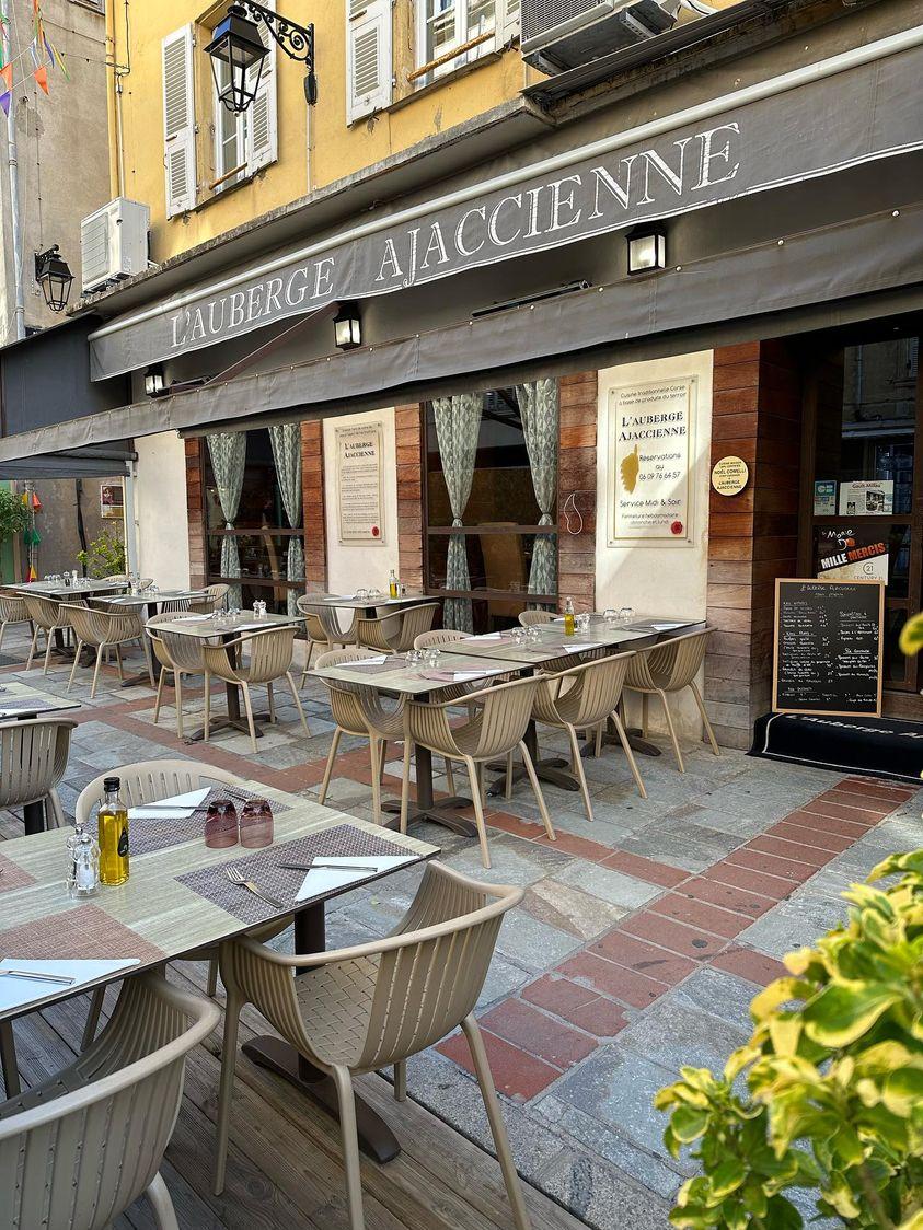 mangez en terrasse - L'auberge ajaccienne