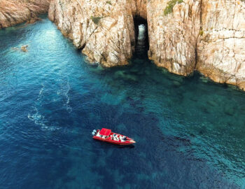 Fenetre-des-calanques-de-Piana-1